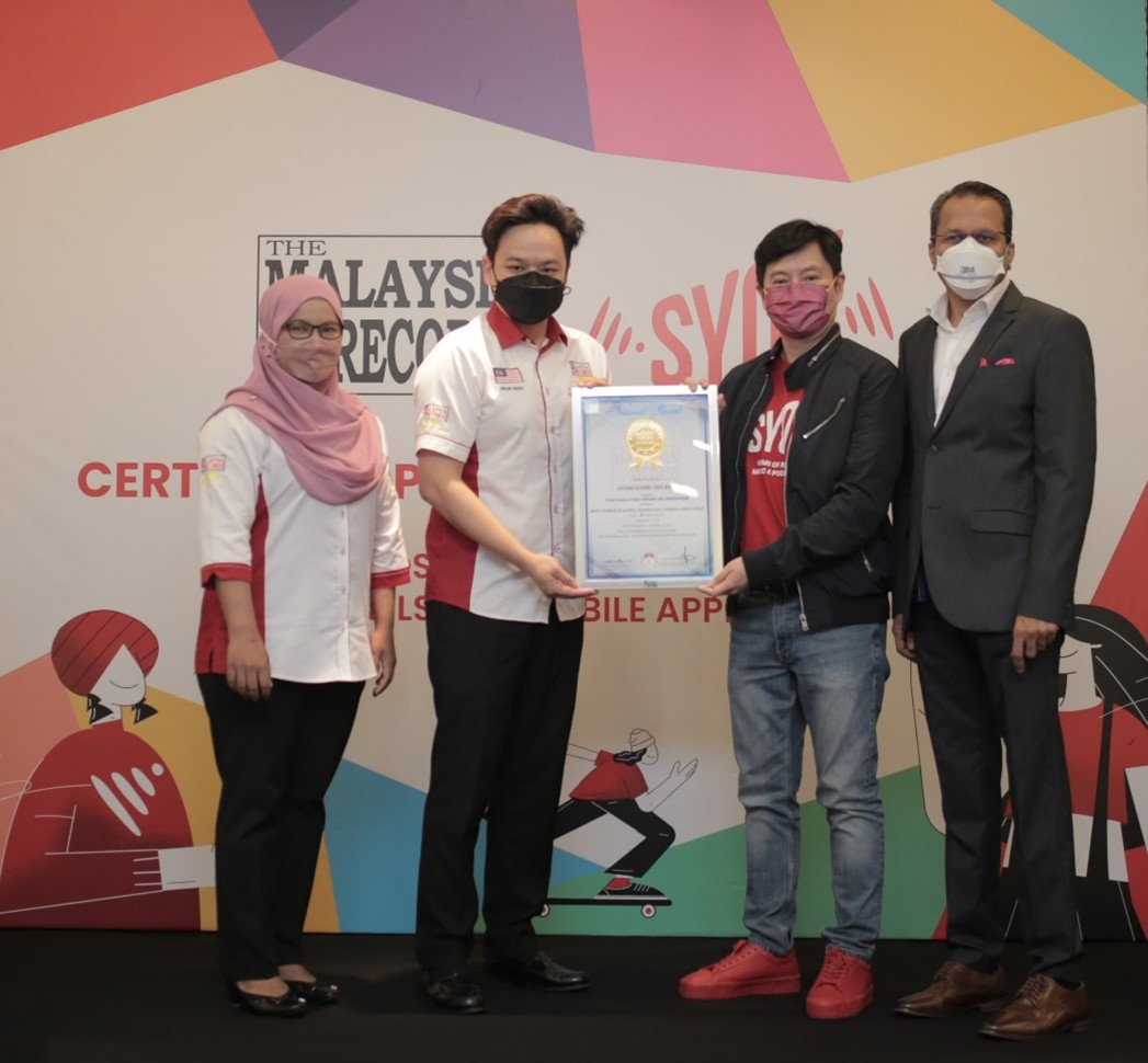 SYOK receives award by the Malaysia Book of Records